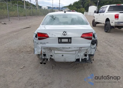 2017 Volkswagen Jetta 1.4T Se z USA, uszkodzony, nr VIN 3VWDB7AJ2HM278822